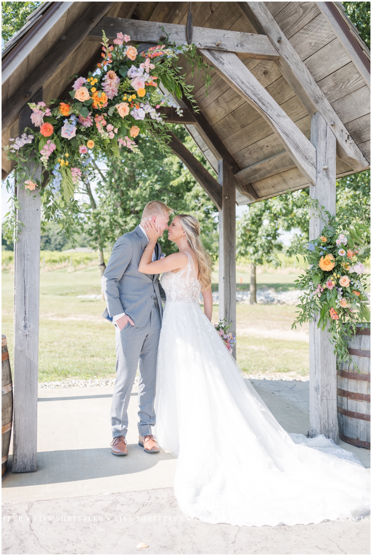 lexi jarett sleepy creek vineyard summer wedding fairmount il 0116